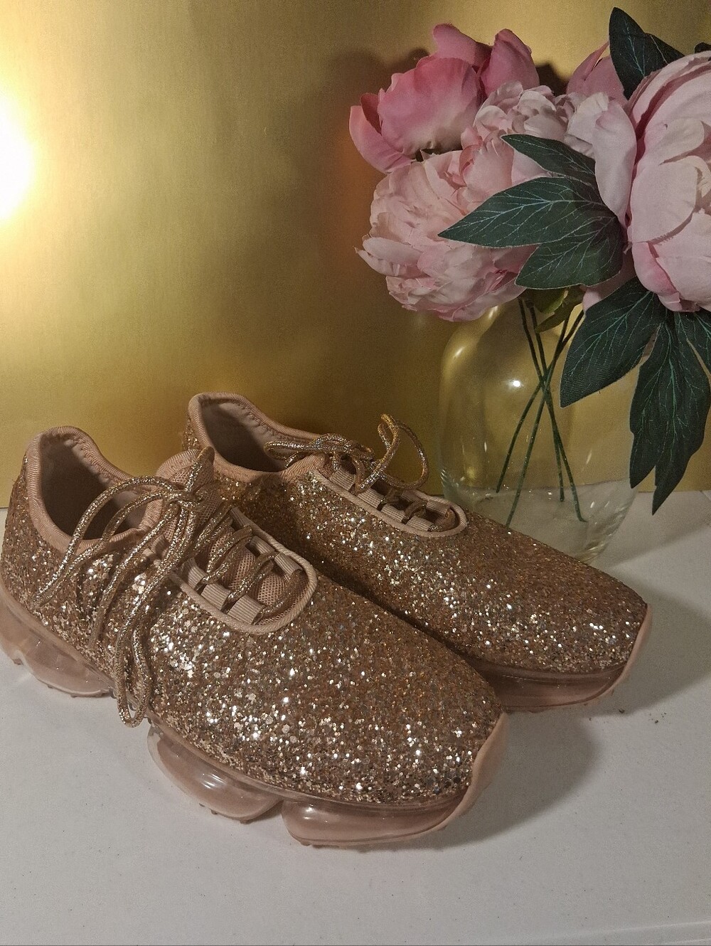 La Sheelah Women's Shoes Golden Glitter Lace Up Air Sole Walking Sneakers Size 7